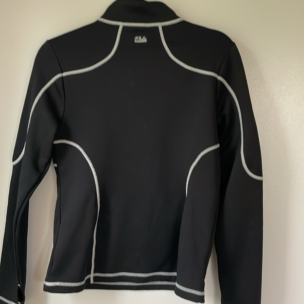 Black Fila with partial zip front size M 💯 polyester - Picture 7 of 9